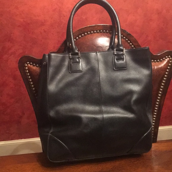 Tory Burch navy leather purse - Picture 2 of 7